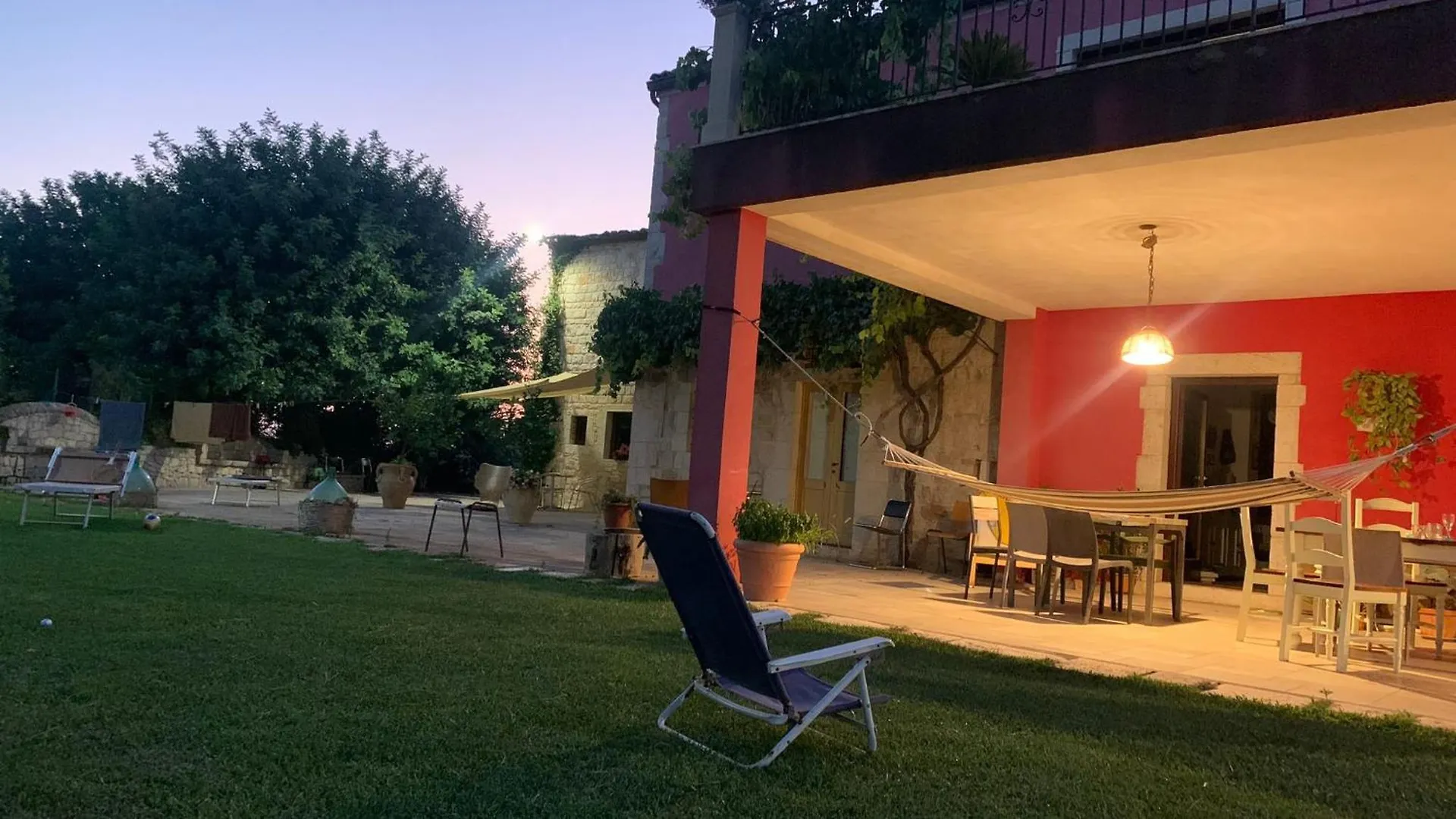 Richiami Di Sicilia Bed and Breakfast Μόντικα