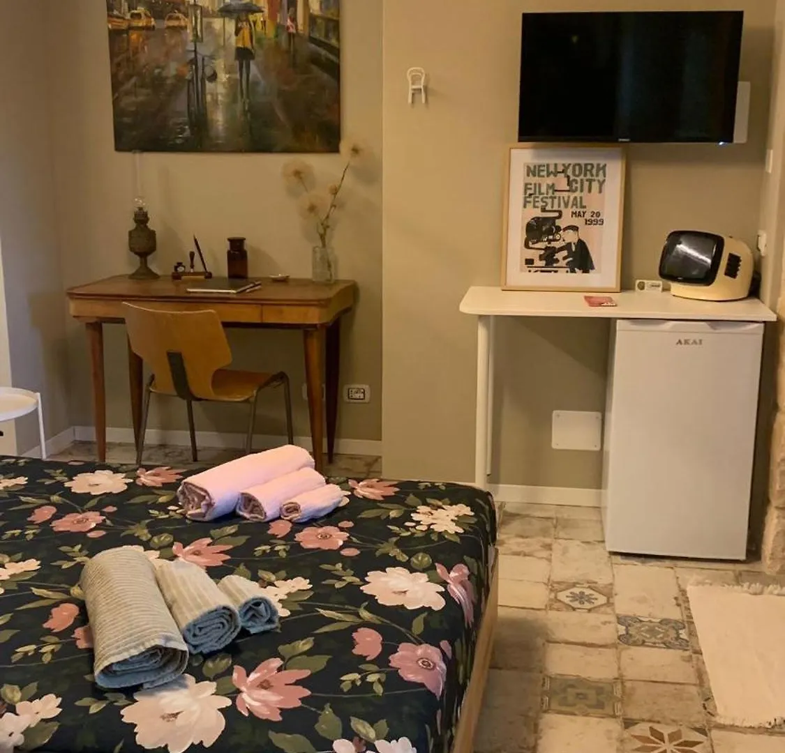 Richiami Di Sicilia Bed and Breakfast Μόντικα